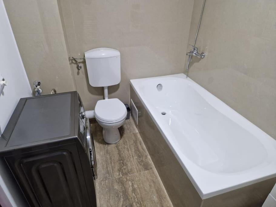 Danube Double Appartement Brăila Buitenkant foto